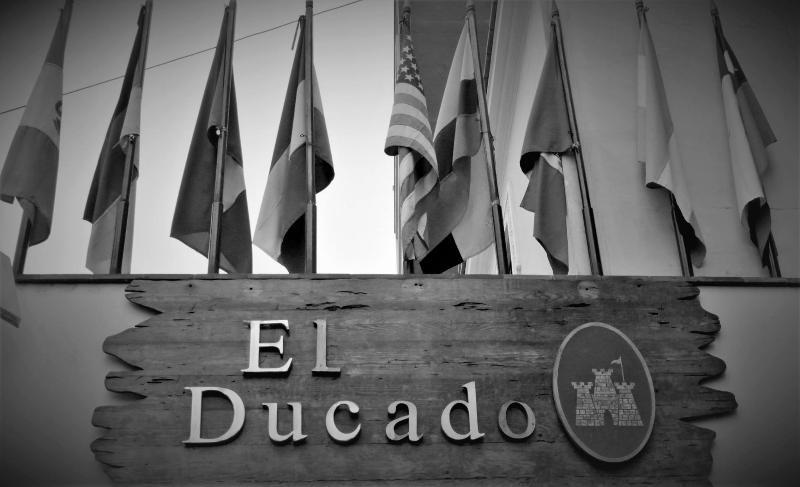 Hotel El Ducado Lima Exterior photo